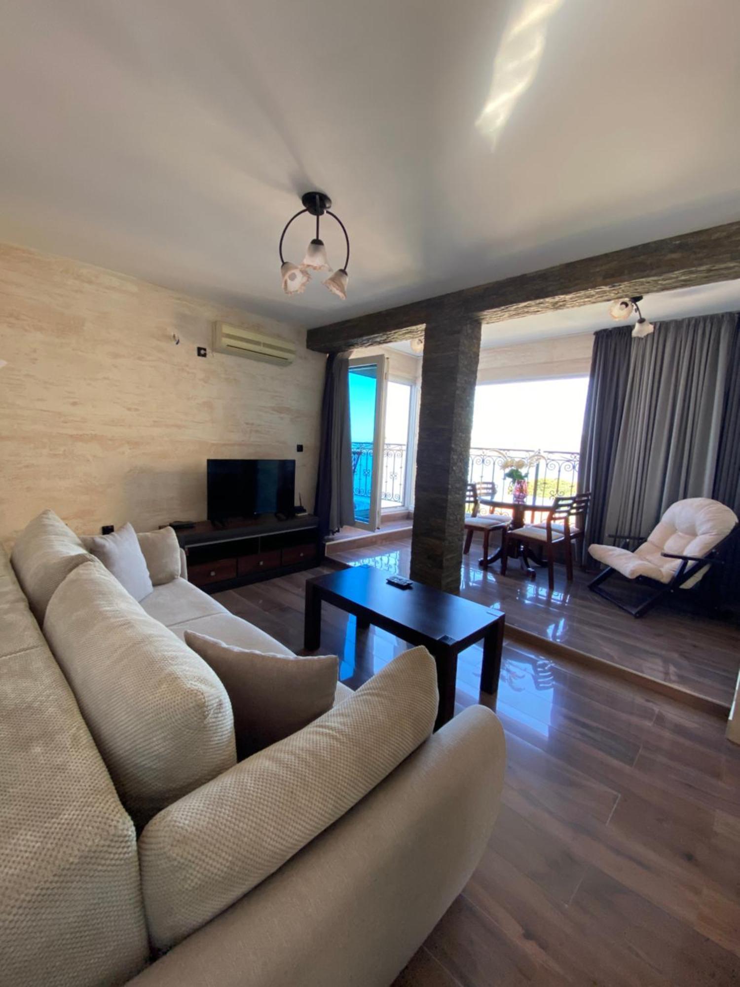 Apartment Dzaleta Sveti Stefan Exteriör bild