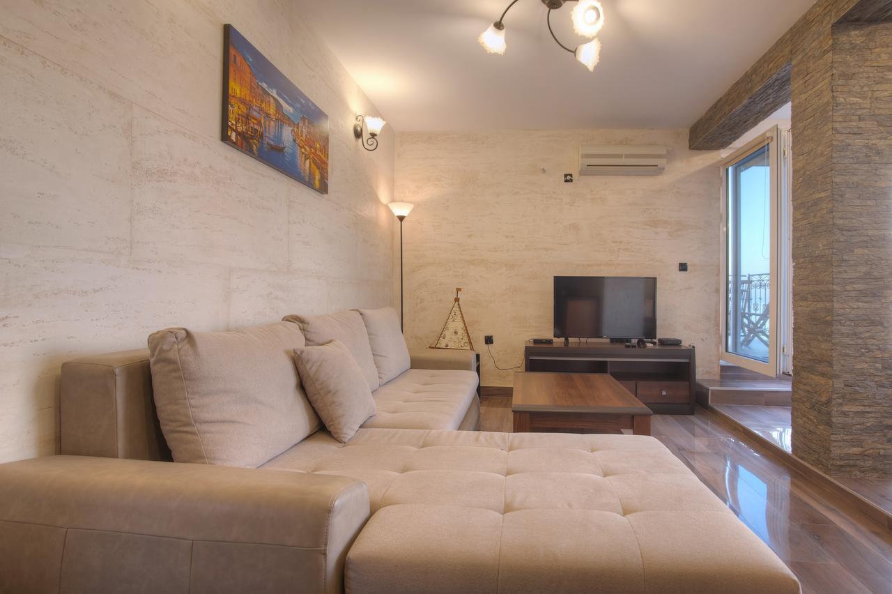Apartment Dzaleta Sveti Stefan Exteriör bild